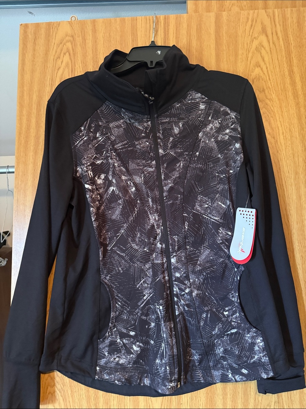 exertek Black Full-Zip Athletic Jacket